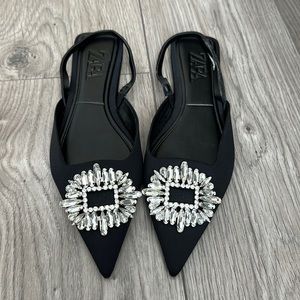 Brand new Zara flat size 39